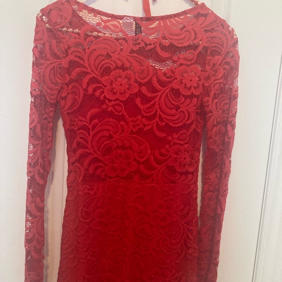H&M Embroidered Red Dress - Picture 3 of 9